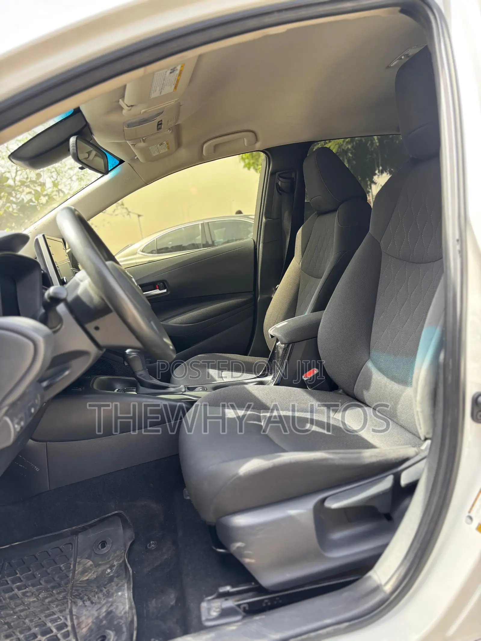Toyota Corolla LE 2020 Gray