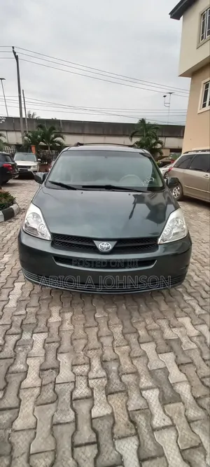 Toyota Sienna CE 2005 Blue
