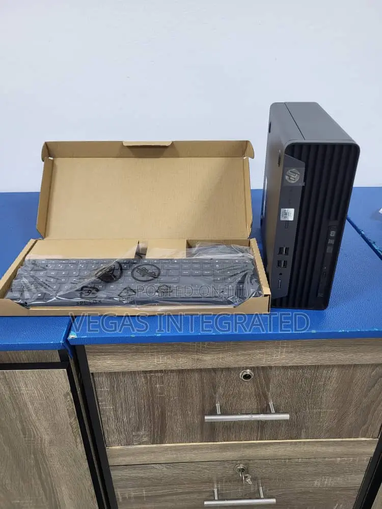 New Desktop Computer HP 400 G7 8GB Intel Core i7 SSD 512GB