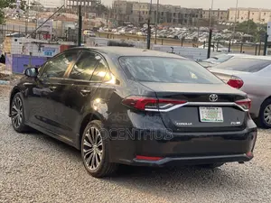 Toyota Corolla XLE 2021 Black