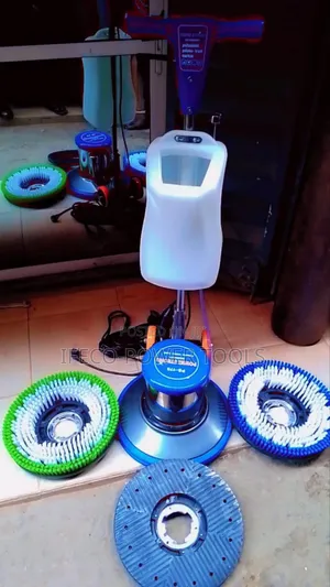 Floor Scrubbing Machine