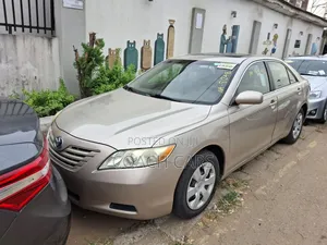 Toyota Camry LE 4dr Sedan (2.4L 4cyl 5A) 2007 Gold