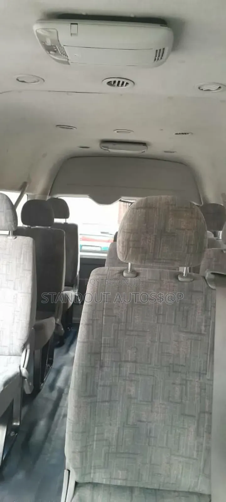 Toyota HiAce 2018 Silver