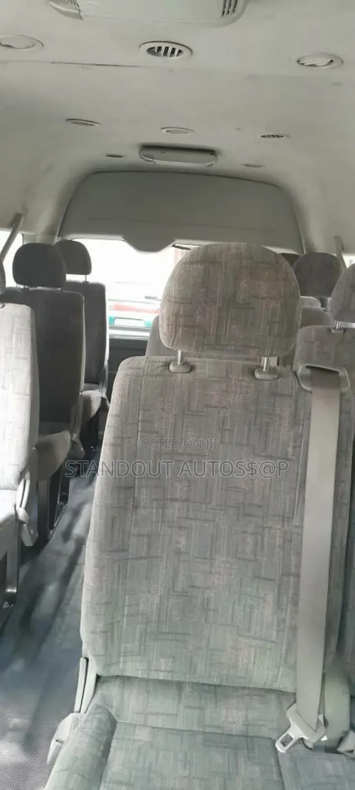 Toyota HiAce 2018 Silver