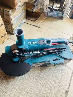 Total Angel Grinder 2200w