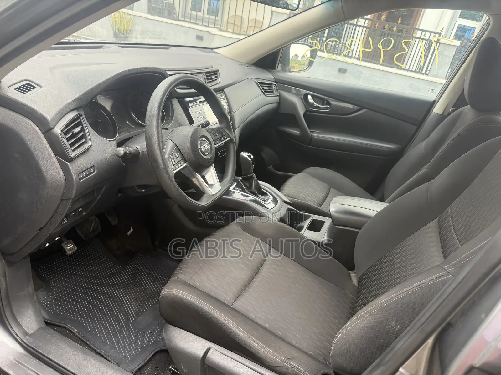 Nissan Rogue S AWD 2017.5 2017 Gray