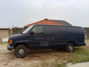 Trucks and Vans Hire for Logistics