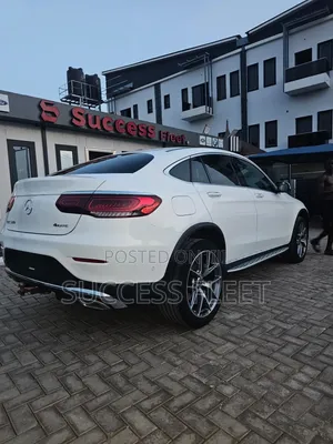Mercedes-Benz GLC-Class 2022 White