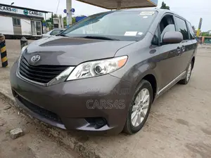 Toyota Sienna 2014 Gray