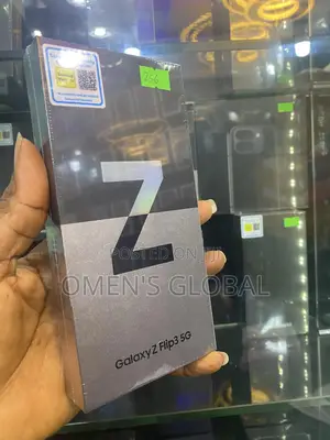 New Samsung Galaxy Z Flip 3 256 GB White