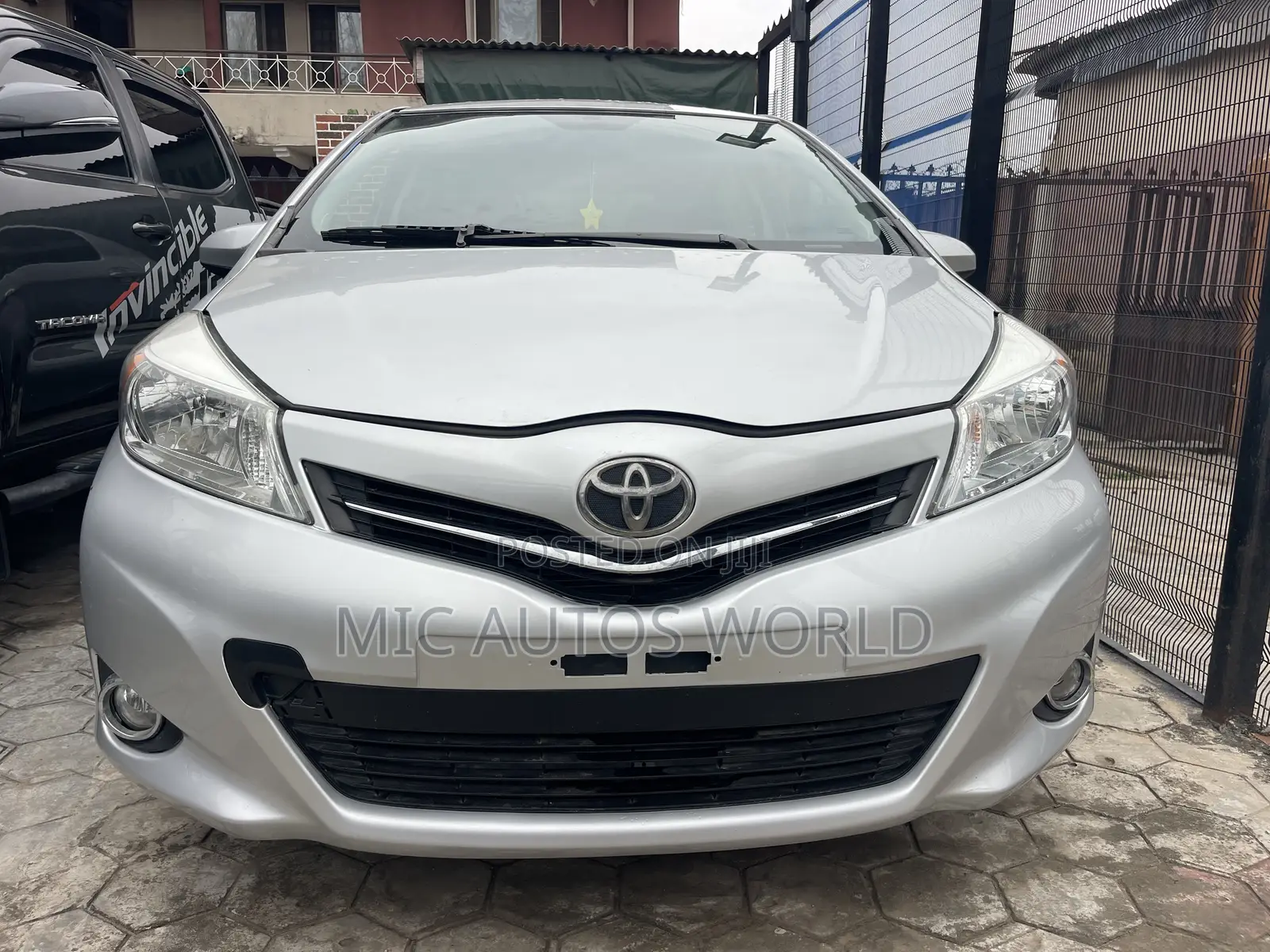 Toyota Yaris 2013 Silver