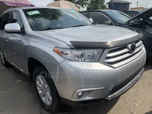 Toyota Highlander 2012 Silver