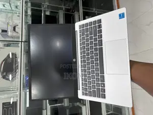 Laptop HP 240 G9 8GB Intel Core i3 SSD 256GB