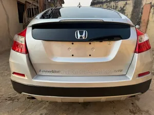 Honda Crosstour 2013 Silver