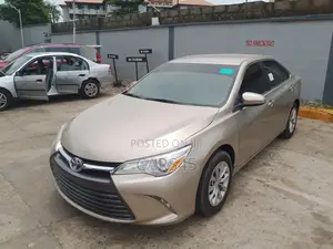 Toyota Camry 2015 Gold