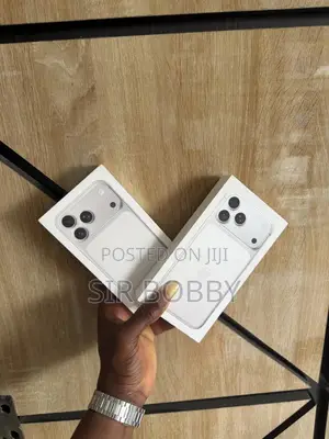 New Apple iPhone 17 Pro Max 256 GB White