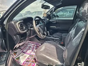 Toyota Tacoma TRD Off Road 2018 Black