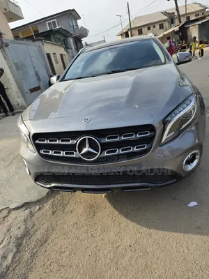Mercedes-Benz GLA 250 2016 Gray