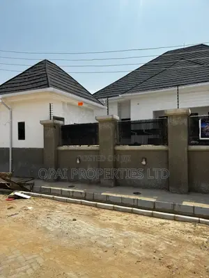 Furnished 5bdrm Bungalow in Efab Queens, Dape for sale