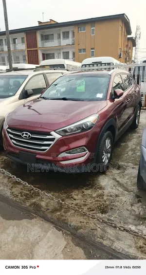 Hyundai Tucson Limited AWD 2016 Burgundy