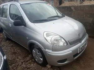 Toyota Yaris Verso 1.3 C 2004 Silver