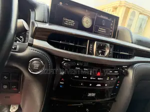 Lexus LX 570 AWD 2018 Gray