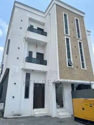 Furnished 3bdrm House in Off Admiralty Road, Lekki Phase 1 for rent