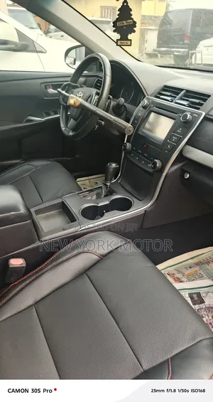 Toyota Camry XSE 4dr Sedan (2.5l 4cyl 6A) 2016 Blue