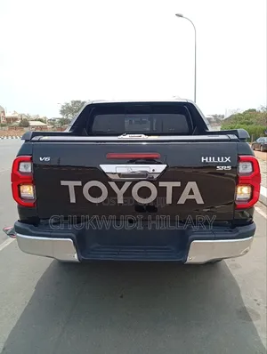 Toyota Hilux 2018 Black
