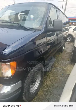 Ford E350 2003 Blue
