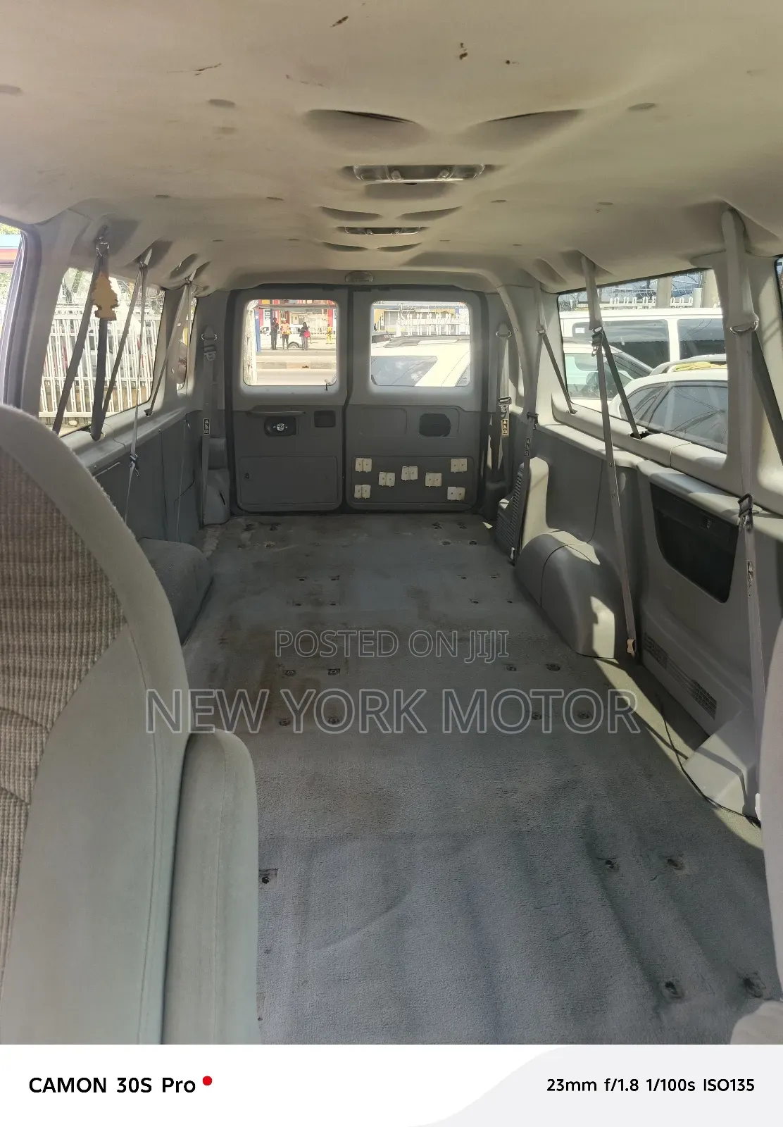 Ford E350 2003 Blue