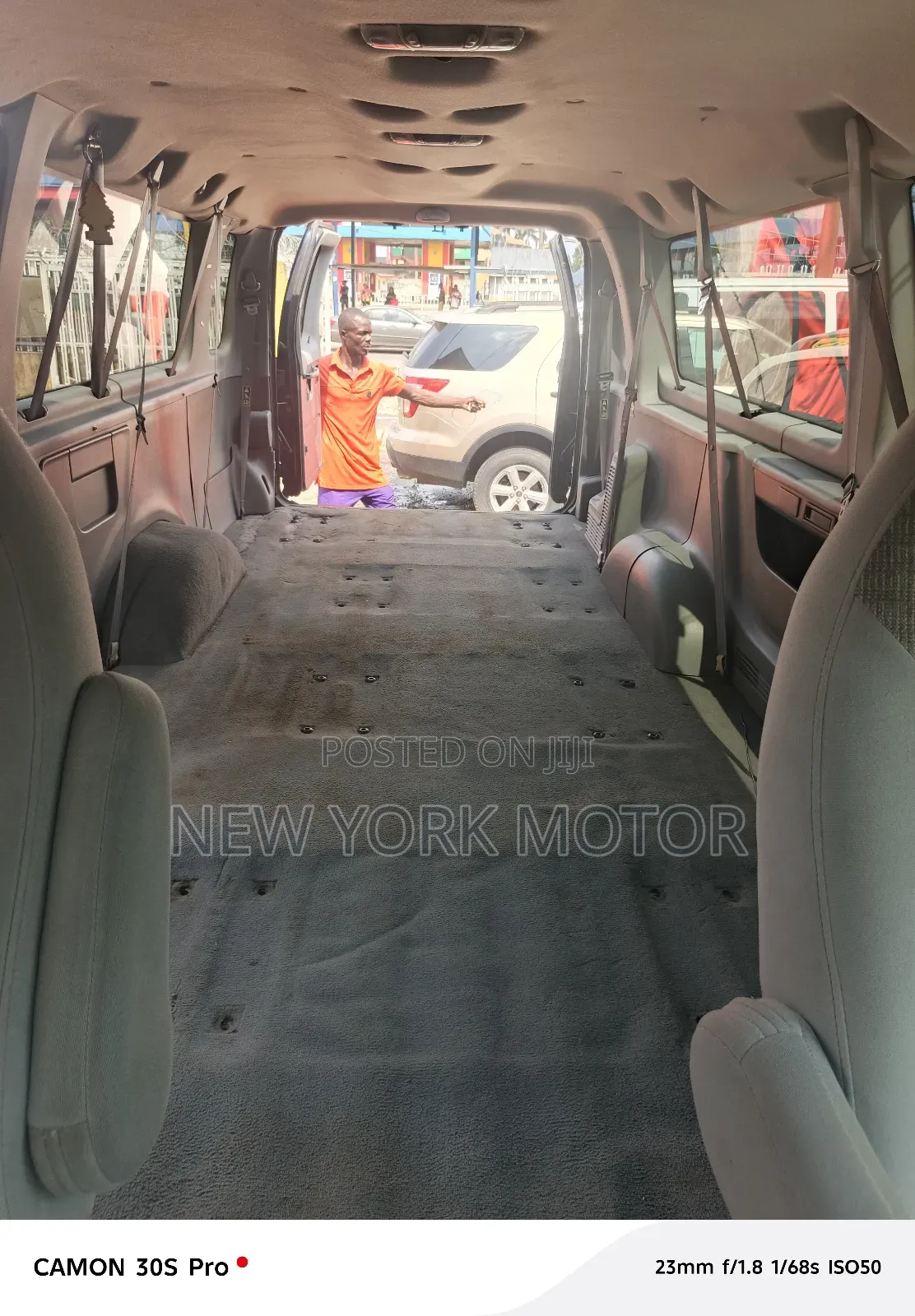 Ford E350 2003 Blue