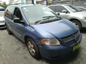 Dodge Caravan 2007 Blue