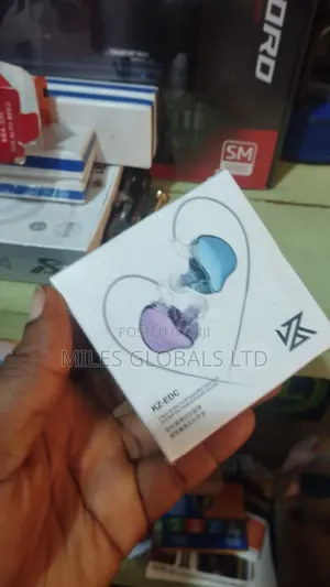 In Ear Headphone With Microphone