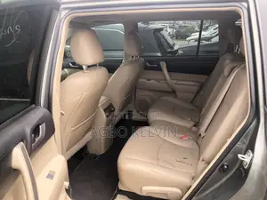 Toyota Highlander 2012 Gray