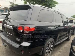 Toyota Sequoia Limited 4dr SUV 4WD (5.7L 8cyl 6A) 2015 Black