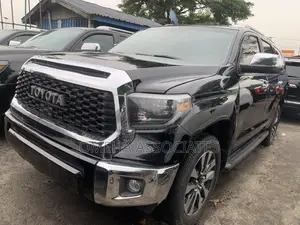 Toyota Sequoia Limited 4dr SUV 4WD (5.7L 8cyl 6A) 2015 Black