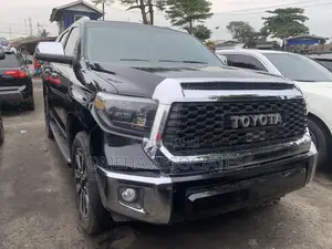 Toyota Sequoia Limited 4dr SUV 4WD (5.7L 8cyl 6A) 2015 Black