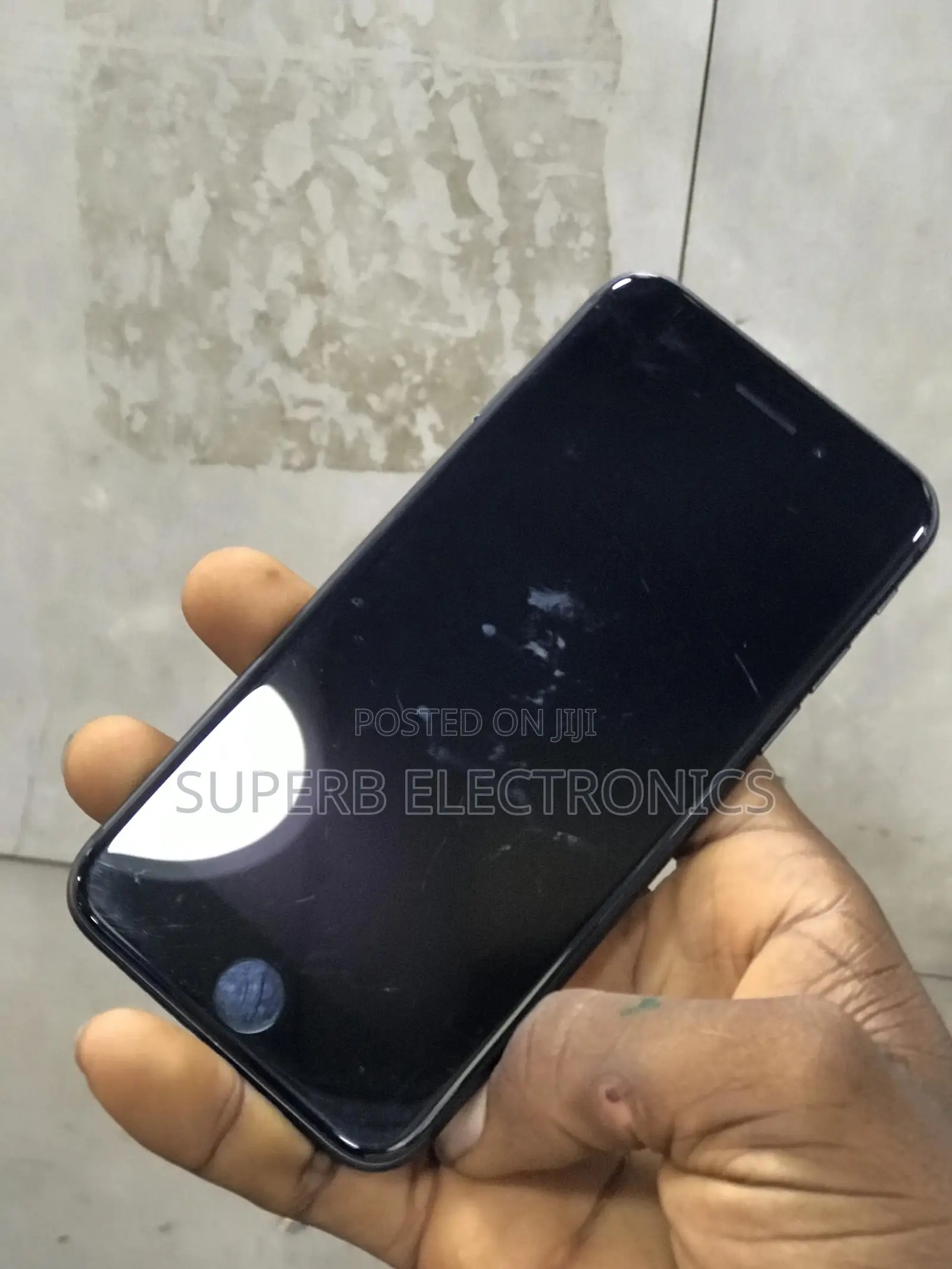 Apple iPhone 8 64 GB Black