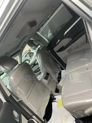 Toyota Highlander XLE 4dr SUV AWD (3.5L 6cyl 6A) 2015 Silver