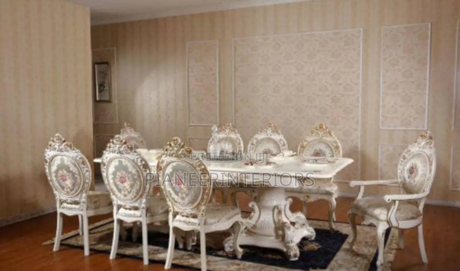Royal Adjustable Dining Set by 8