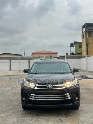 Toyota Highlander XLE 4dr SUV AWD (3.5L 6cyl 6A) 2015 Black