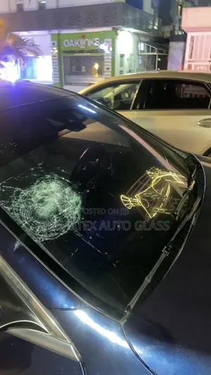 Glc300 2016 Double Camera Windscreen Glass Available