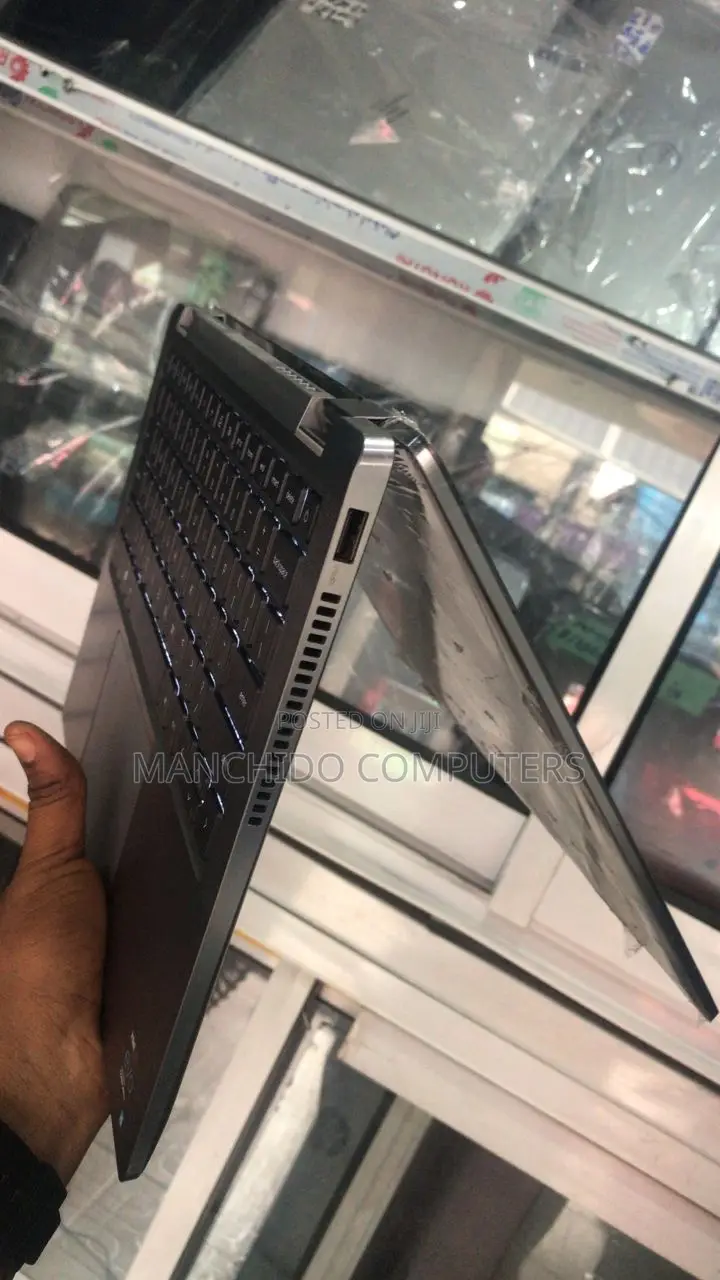 Laptop Dell Latitude 9420 16GB Intel Core i5 SSD 512GB