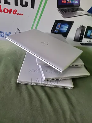 Laptop HP EliteBook 830 G8 8GB Intel Core i5 SSD 256GB