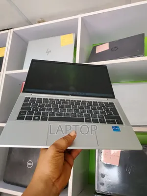 Laptop HP EliteBook 830 G8 8GB Intel Core i5 SSD 256GB