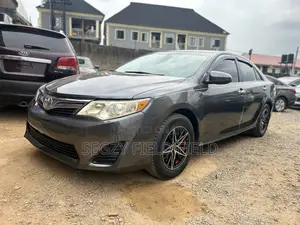 Toyota Camry L 4dr Sedan (2.5L 4cyl 6A) 2013 Gray
