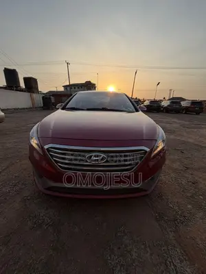 Hyundai Sonata Sport 4dr Sedan (2.4L 4cyl 6A) 2015 Red
