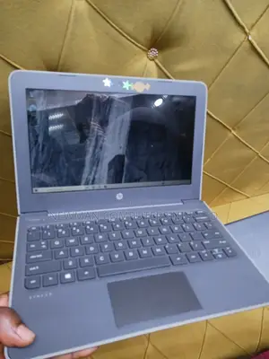 Laptop HP Stream 11 Pro G4 EE 4GB Intel Celeron SSD 60GB
