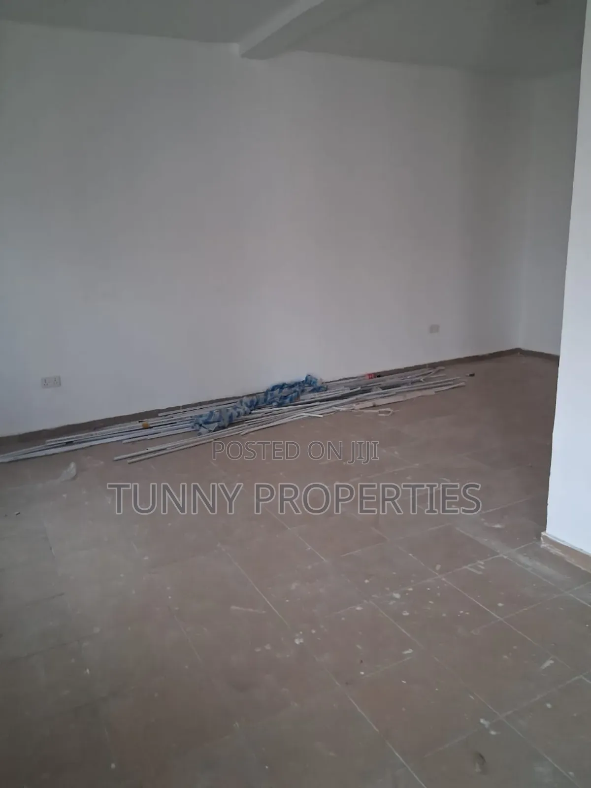 Mini Warehouse/Office Space to Let